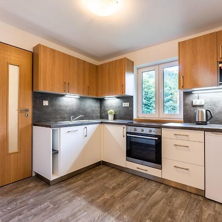Apartman Liska V Peci - Apartmanovy Dum Horalka, ペツ・ポト・スニェシュコウ エクステリア 写真
