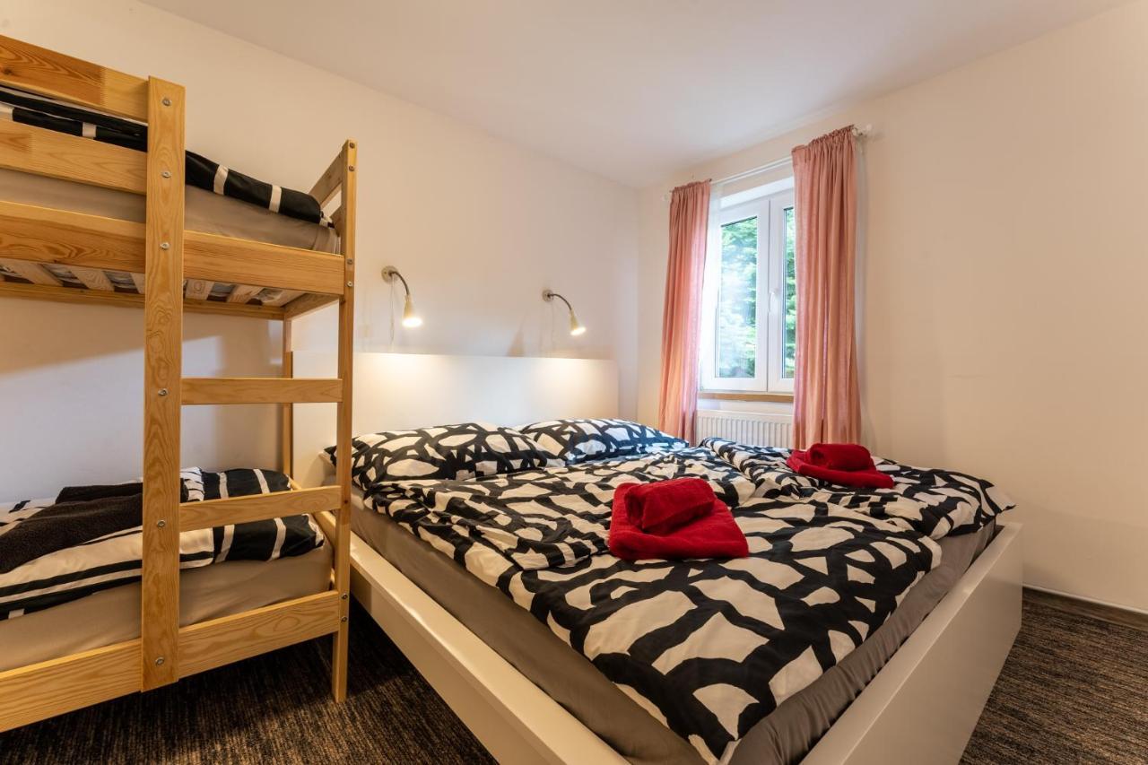 Apartman Liska V Peci - Apartmanovy Dum Horalka, ペツ・ポト・スニェシュコウ エクステリア 写真