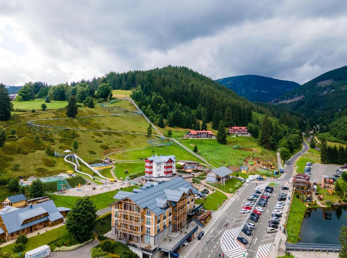 Apartman Liska V Peci - Apartmanovy Dum Horalka, ペツ・ポト・スニェシュコウ エクステリア 写真